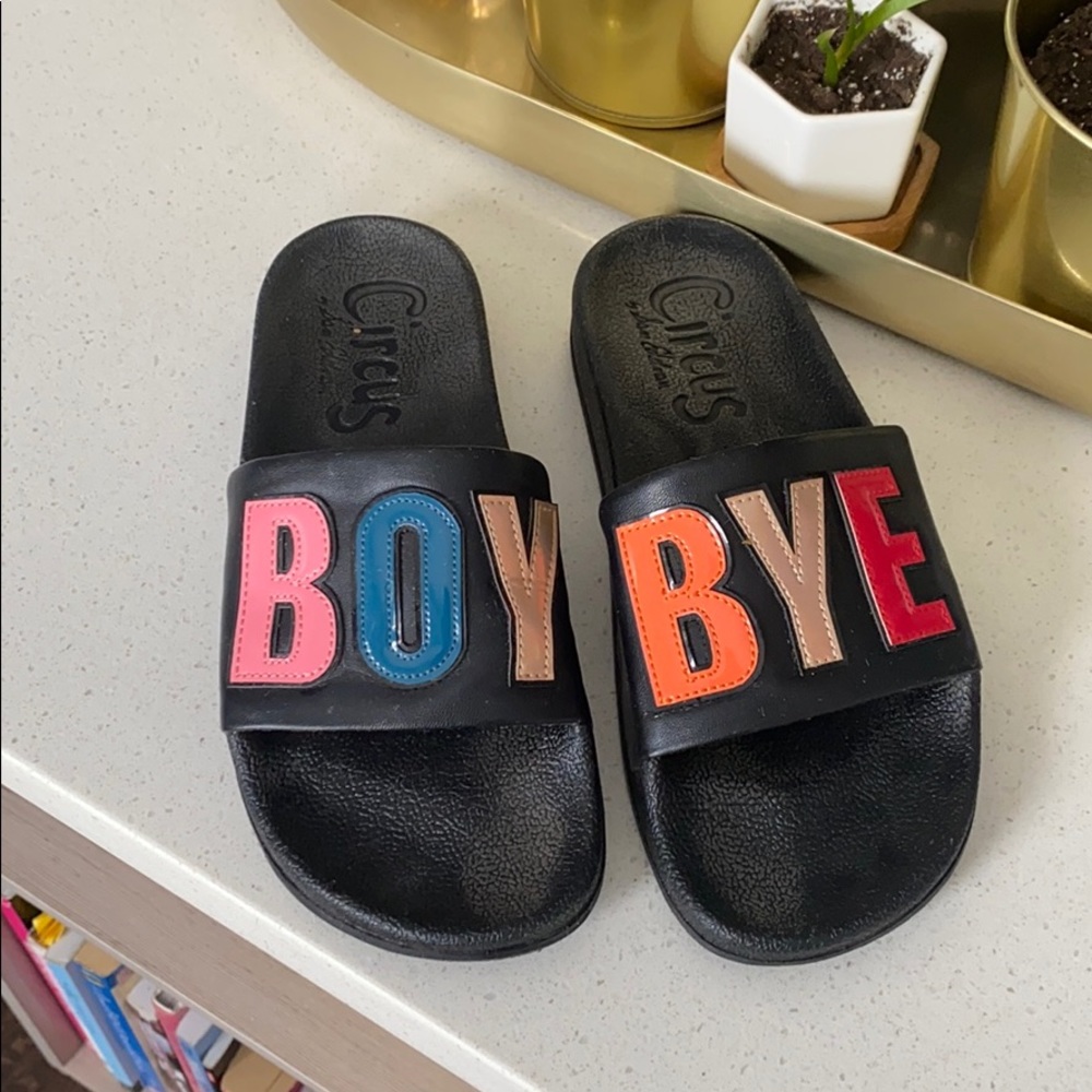 BOY BYR Circus by Sam Edelman slides